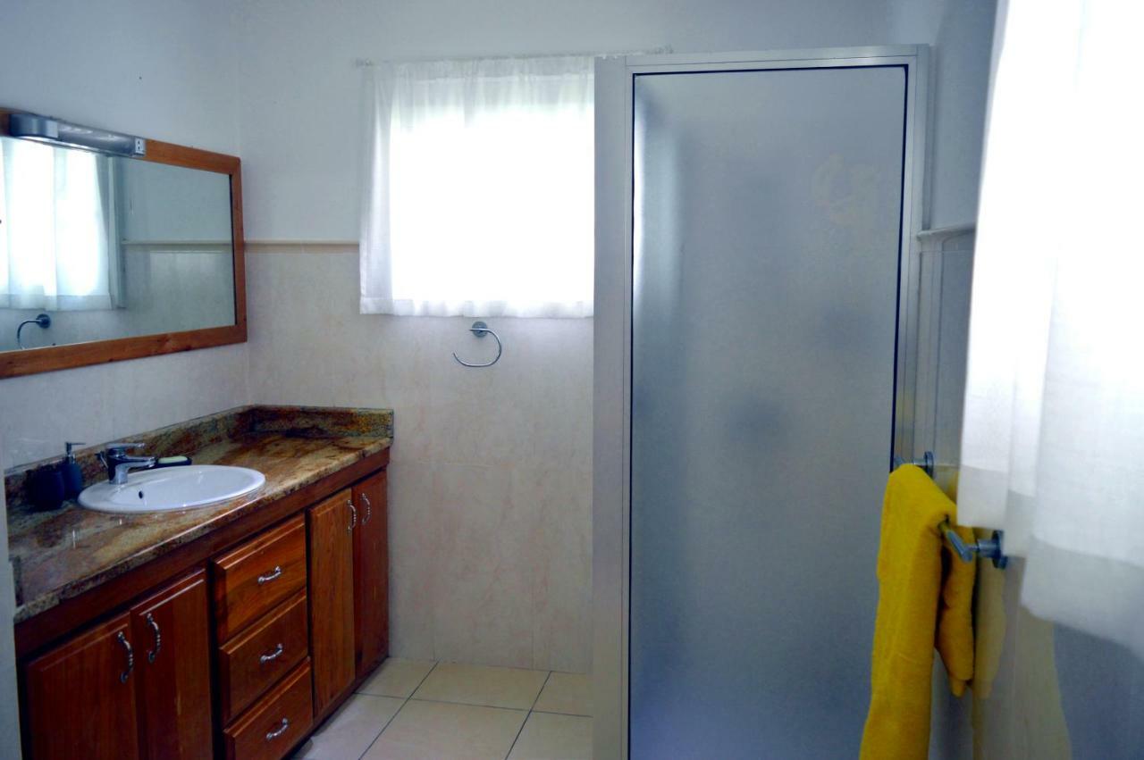 Sundown Beach Villa Гласи Экстерьер фото