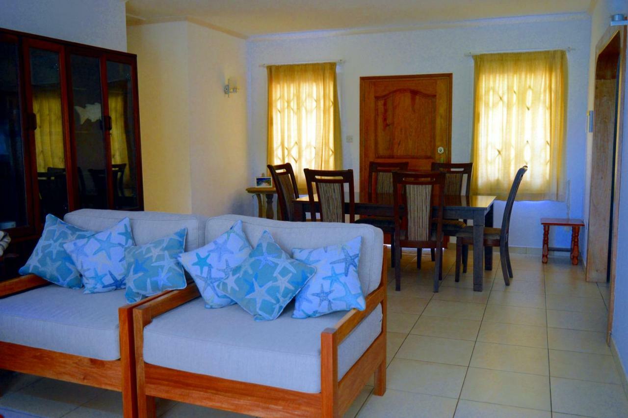 Sundown Beach Villa Гласи Экстерьер фото